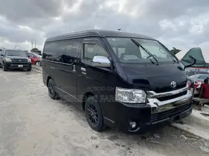 Toyota HiAce 2015 Black