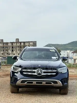 Mercedes-Benz GLC-Class 2021 Blue
