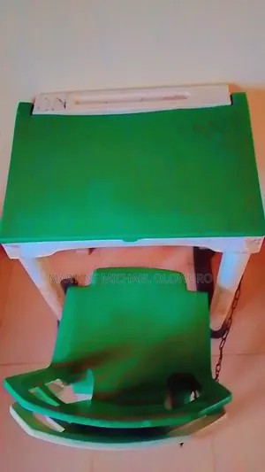 Student Table and Chairs