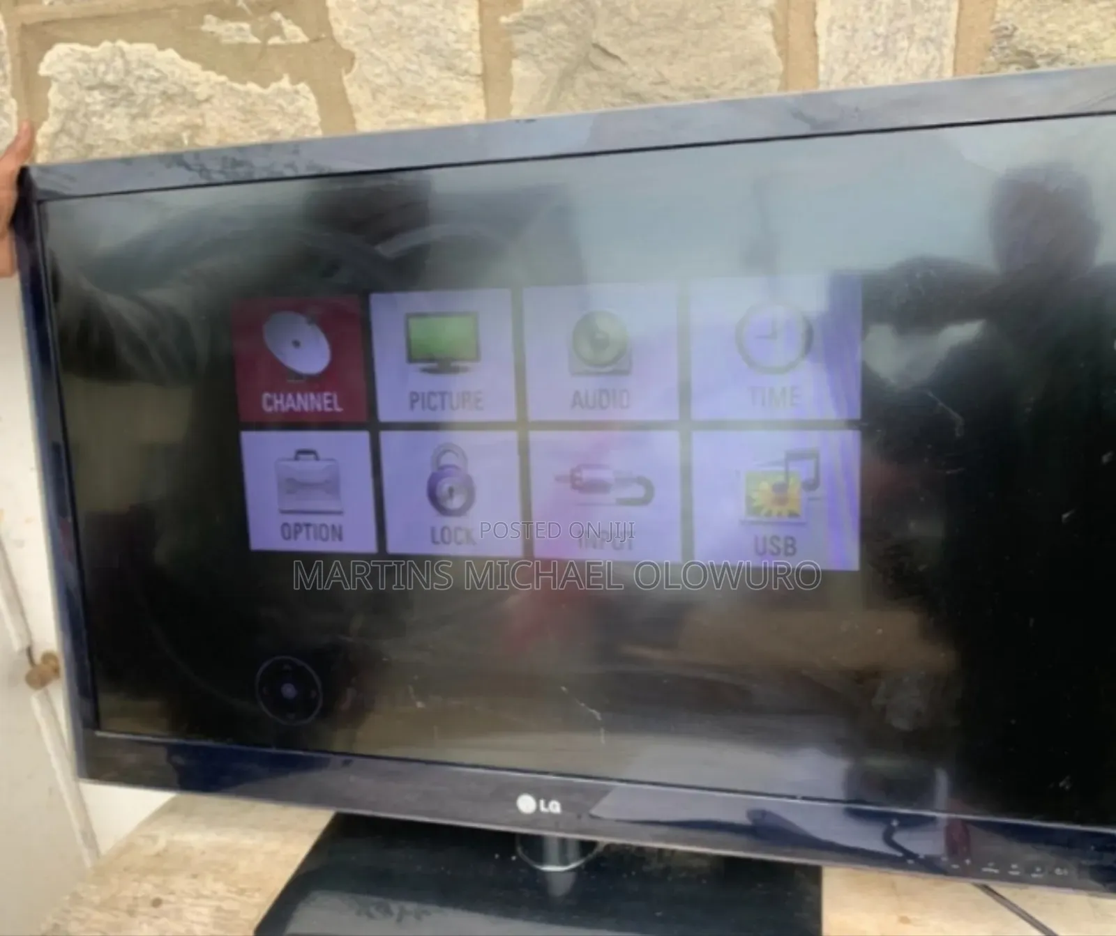 LG Smart Flat Screen TV