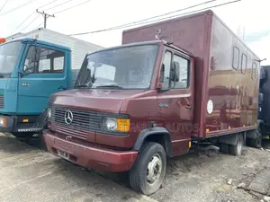 Mecedece 609D Cargo Truck