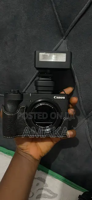 Canon Powershot V1
