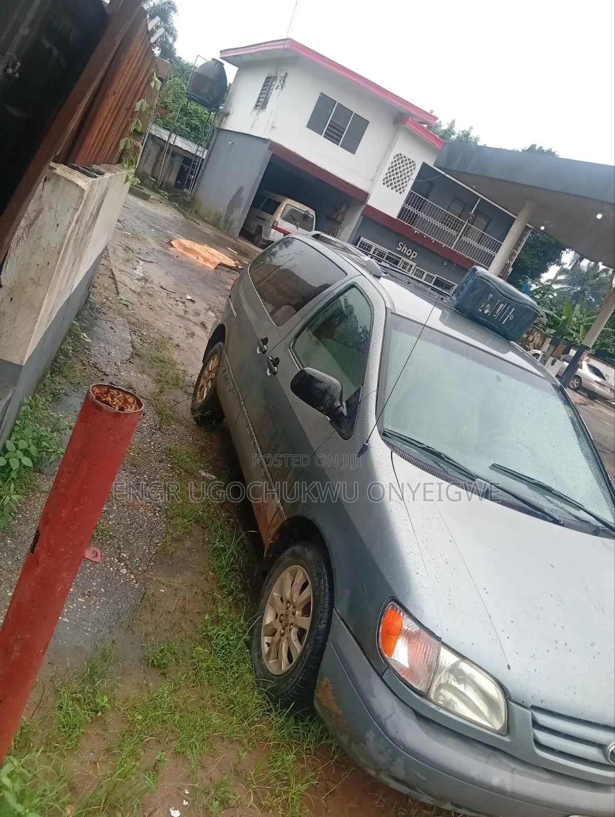 Toyota Sienna CE & 1 hatch 2000 Gray