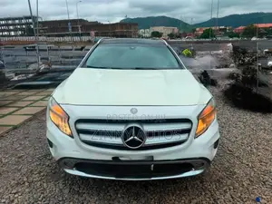 Mercedes-Benz GLA 250 2016 White