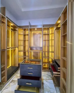 Luxury Master Bedroom Wardrobe