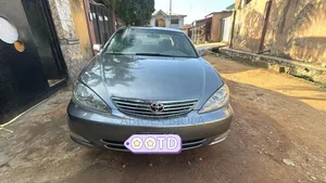 Toyota Camry 2004 Gray