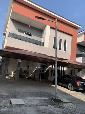 5bdrm Duplex in Zero Flooded And, Lekki for sale