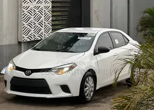 Toyota Corolla 2014 White
