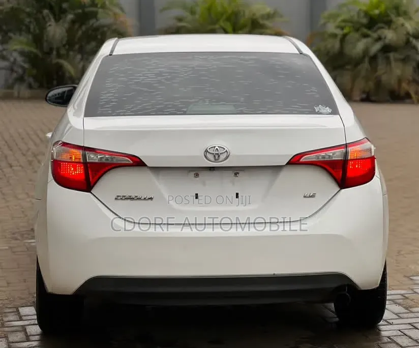 Toyota Corolla 2014 White