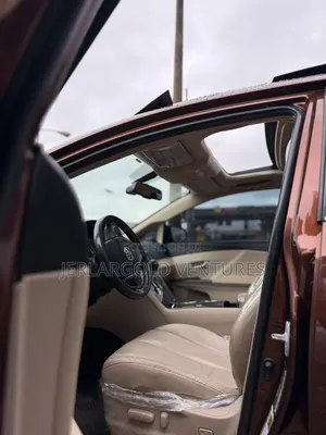 Toyota Venza XLE AWD 2013 Brown