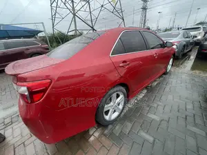 Toyota Camry SE 4dr Sedan (2.5L 4cyl 6A) 2012 Red