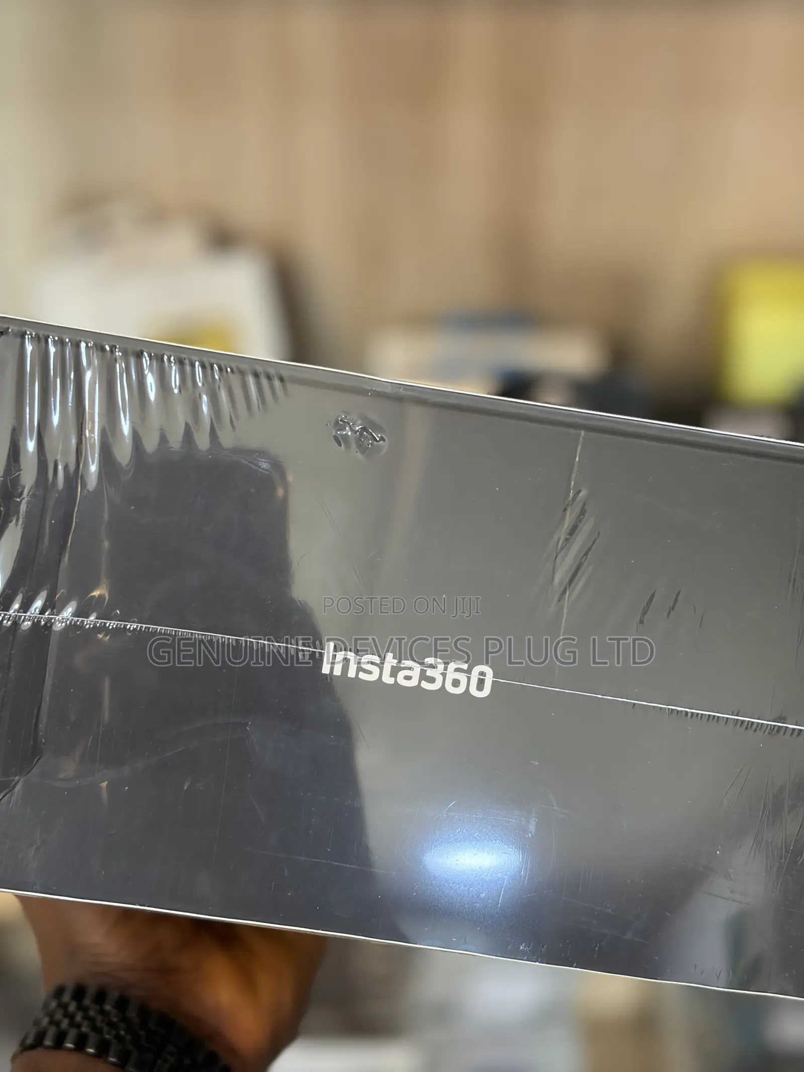 Insta360 GO Ultra Creator Bundle - Small Vlogging Camera