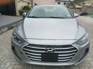 Hyundai Elantra 2017 Silver