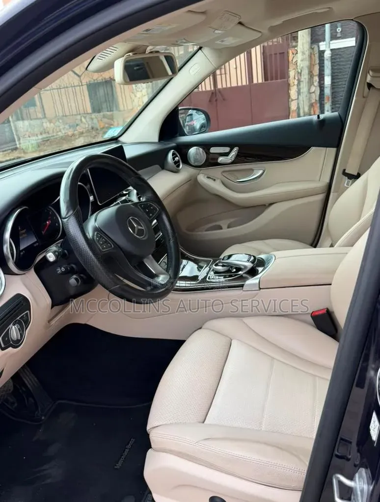 Mercedes-Benz GLC-Class 2017 Blue
