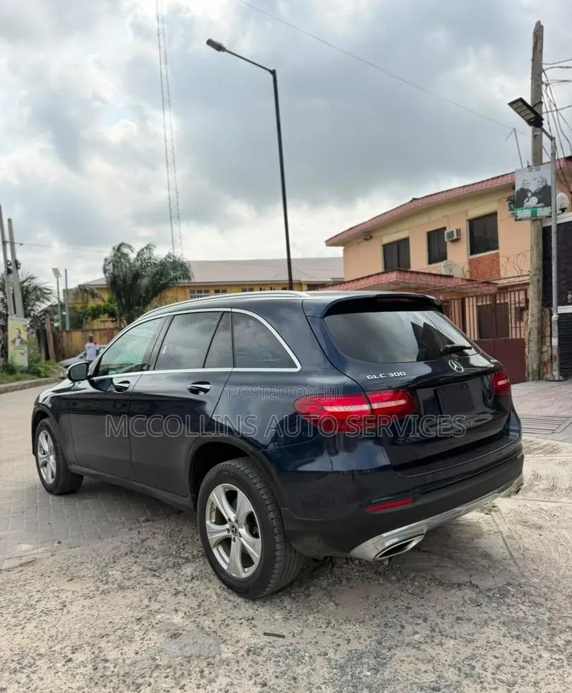 Mercedes-Benz GLC-Class 2017 Blue