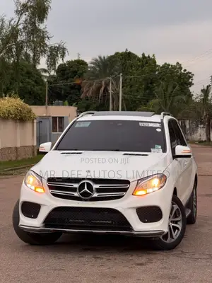 Mercedes-Benz GLE-Class 2017 White