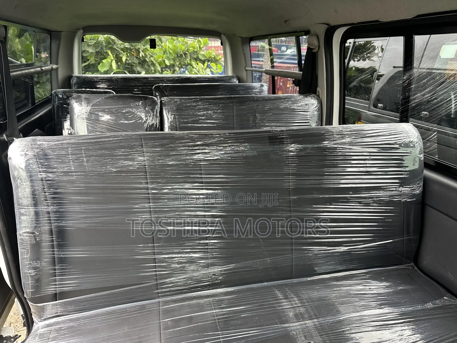 Toyota HiAce 2014 White