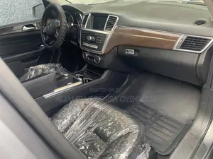 Mercedes-Benz M Class ML 350 4Matic 2012 Gray