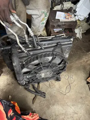 Radiator and Fan and AC Condenser Hyundai Santa Fe Turbo Engine