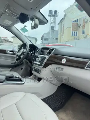 Mercedes-Benz M Class 2013 Silver