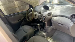 Toyota Yaris 2005 Ivory
