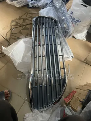 Toyota Avalon Down Grill