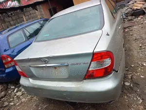 Toyota Camry 2004 Silver