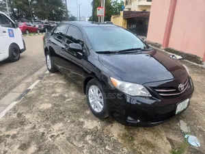 Toyota Corolla 2012 Black