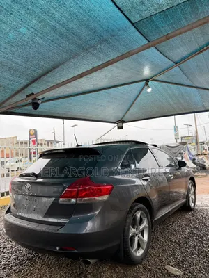 Toyota Venza V6 2011 Gray