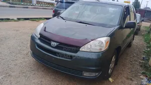 Toyota Sienna CE 2005 Green