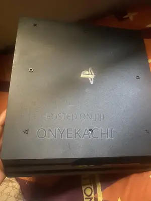 Play Station 4 Pro