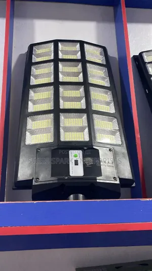 Brand New 800W - 1200W LED Solar Street Light - - IP67 Waterproof