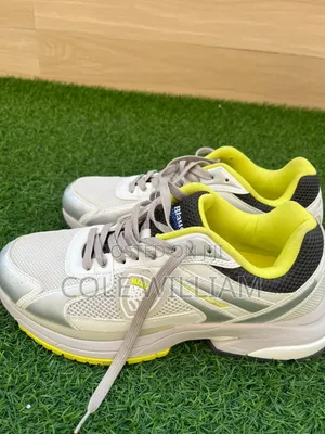 Size 44 Sneakers