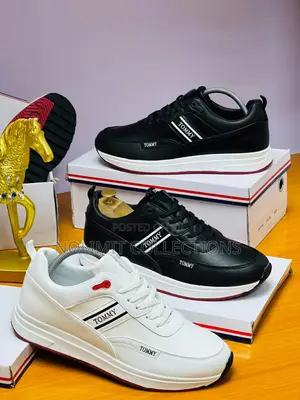 Men's Sporty Tommy Hilfiger Sneakers With Side Stripes and Thick Sole