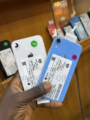 Apple iPhone XR 128 GB White