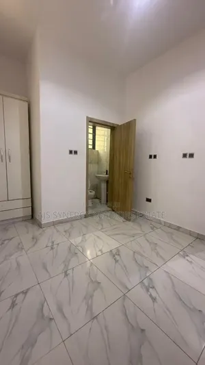 4bdrm Duplex in Ikota for rent