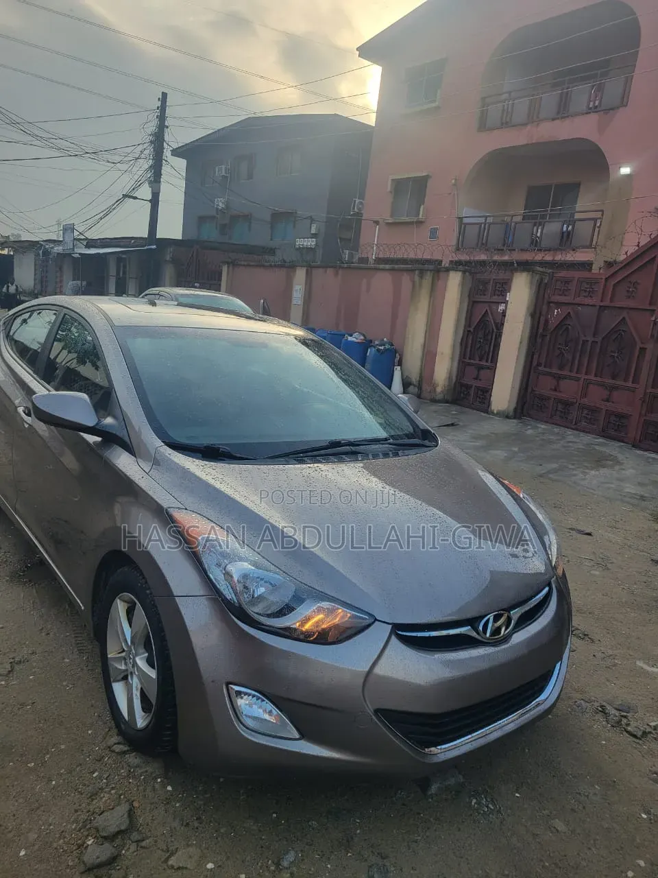 Hyundai Elantra 2012 Gold