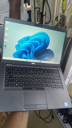 Laptop Dell Latitude 5400 8GB Intel Core 5 SSD 256GB