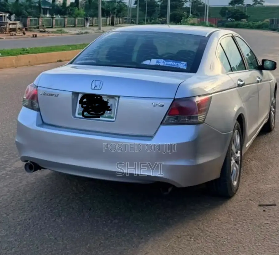 Honda Accord 2008 Silver