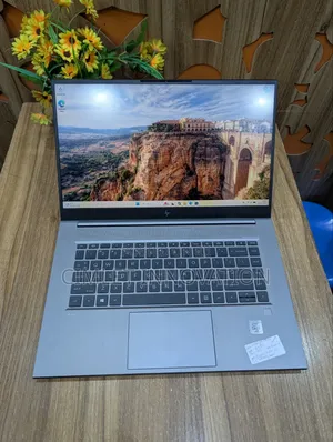 Laptop HP Zbook Studio G7 16GB Intel Core i7 SSD 512GB