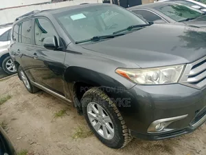 Toyota Highlander 2012 Gray