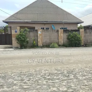 2bdrm Block of Flats in Ugheli for sale