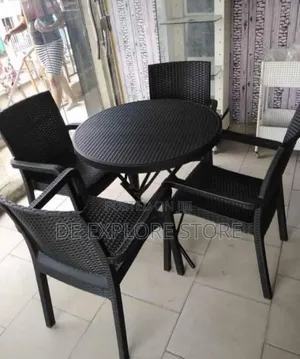 Round Foldable Table