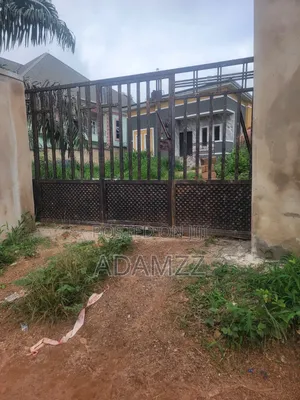 2bdrm Bungalow in Eruchie Street, Enugu for rent