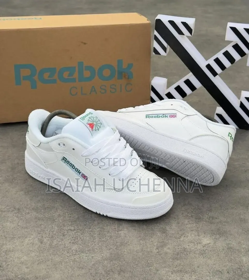Reebok Sneakers