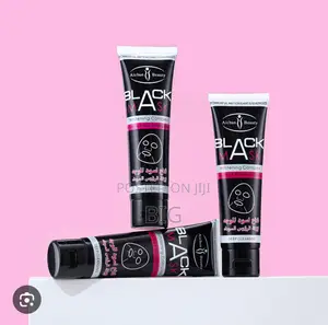 Aichun Beauty Black Mask-Whitening Complex 100ml