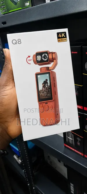Q8 Ultra Hd Handheld Camera – Portable Vlogging Camera