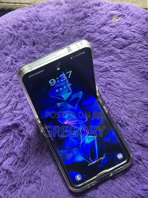 Samsung Galaxy Z Flip4 128 GB Purple