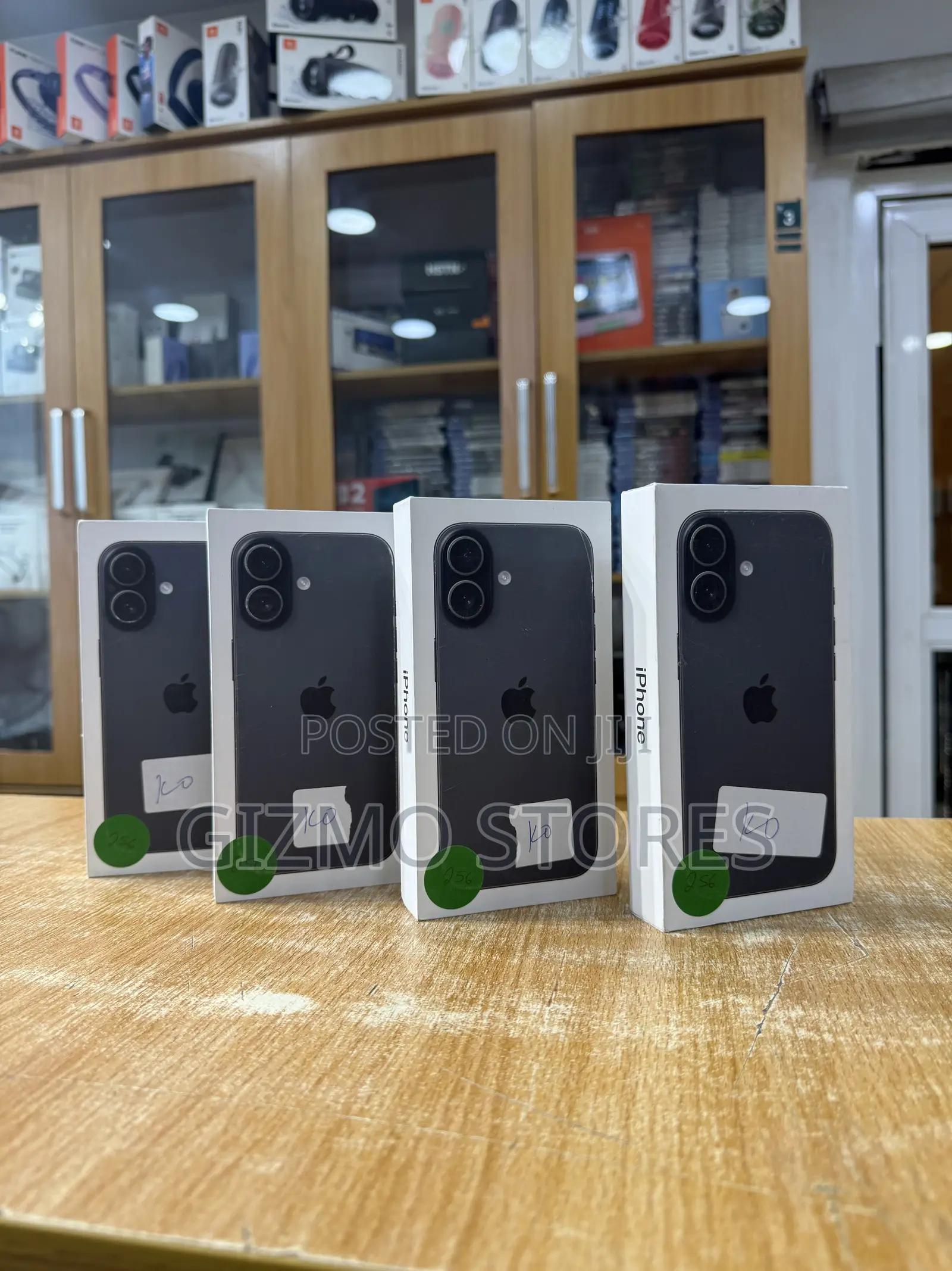 New Apple iPhone 17 256 GB Black