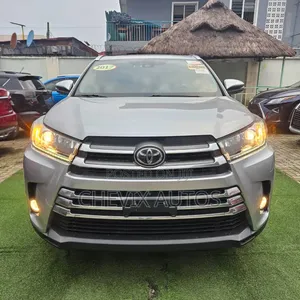 Toyota Highlander 2017 Silver